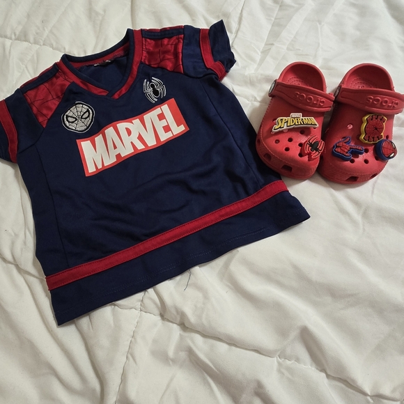 Marvel Navy and Red Spider-Man Jersey w/Red Crocs Size 3T & 7 - Picture 1 of 8